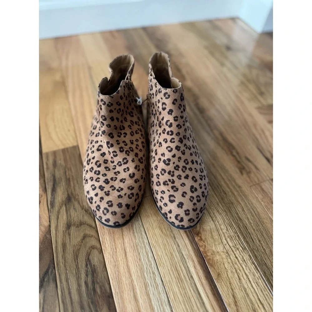 Booties Cat & Jack Girls Size 4 Suede Leopard Print